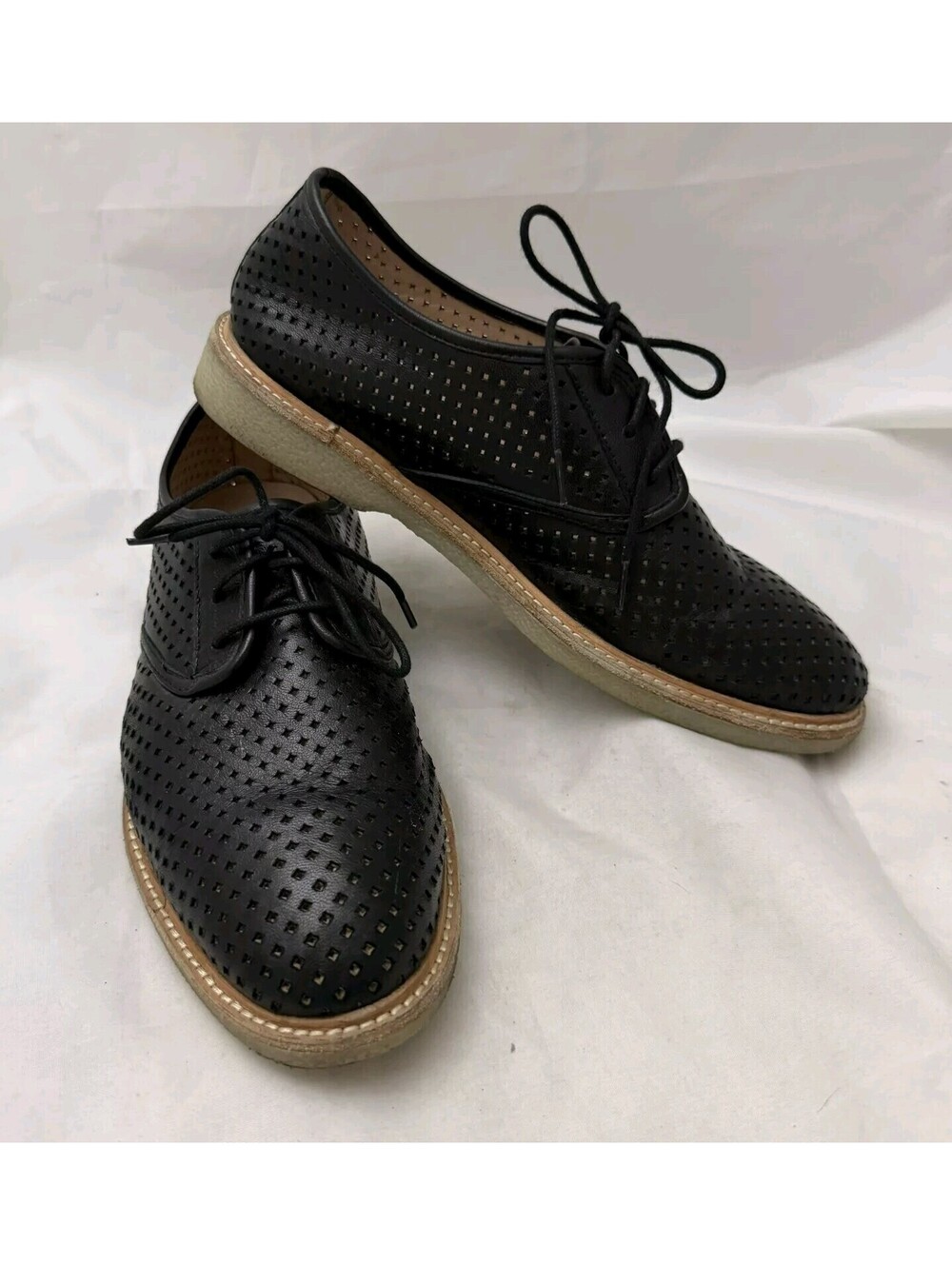 Johnston & Murphy Women's Fiona Perforated Oxfords Size 9.5M Black Lace Up